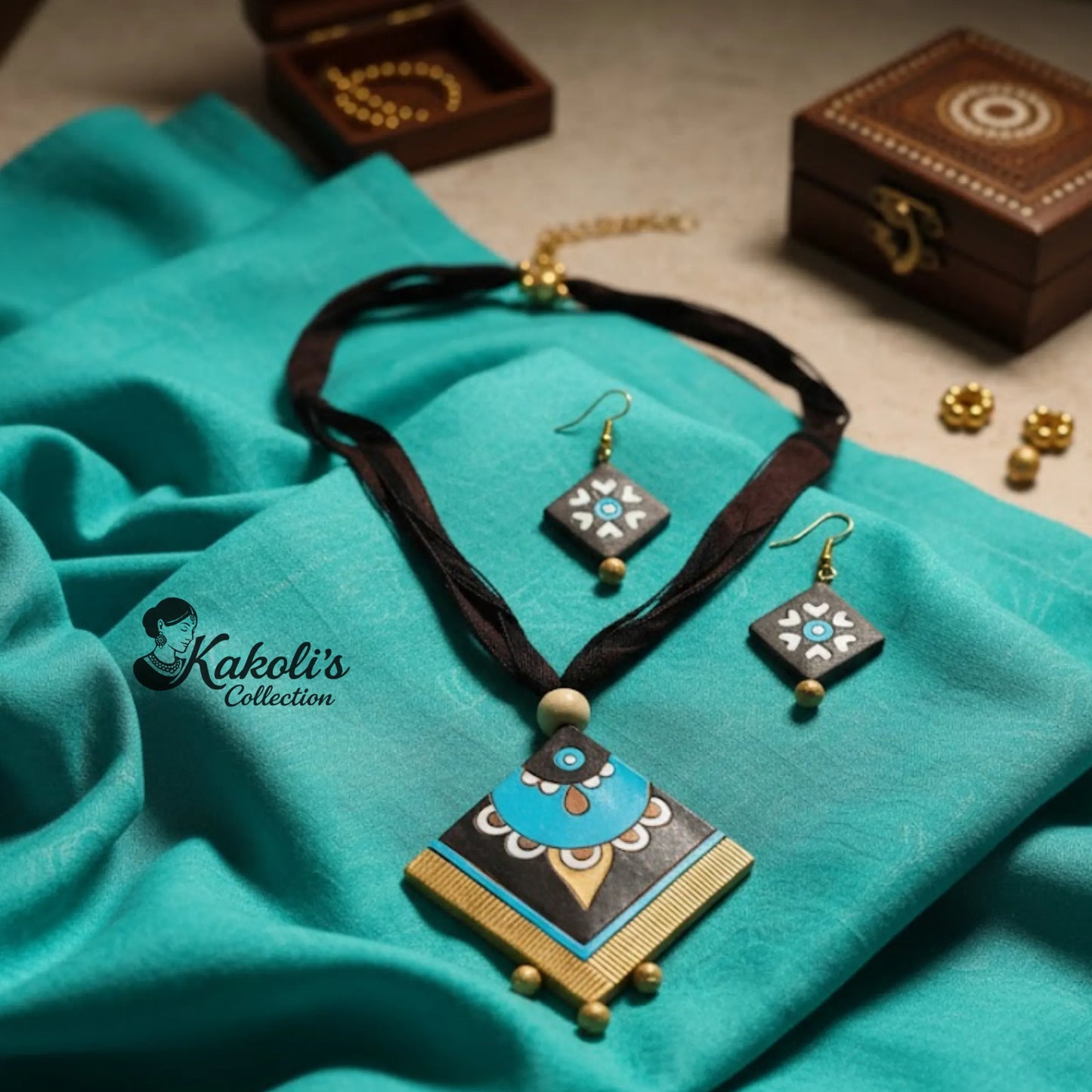 Frill Bloom Terracotta Necklace & Earrings Set