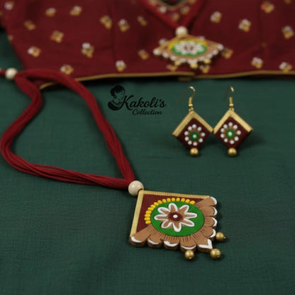 Frill Bloom Terracotta Necklace & Earrings Set