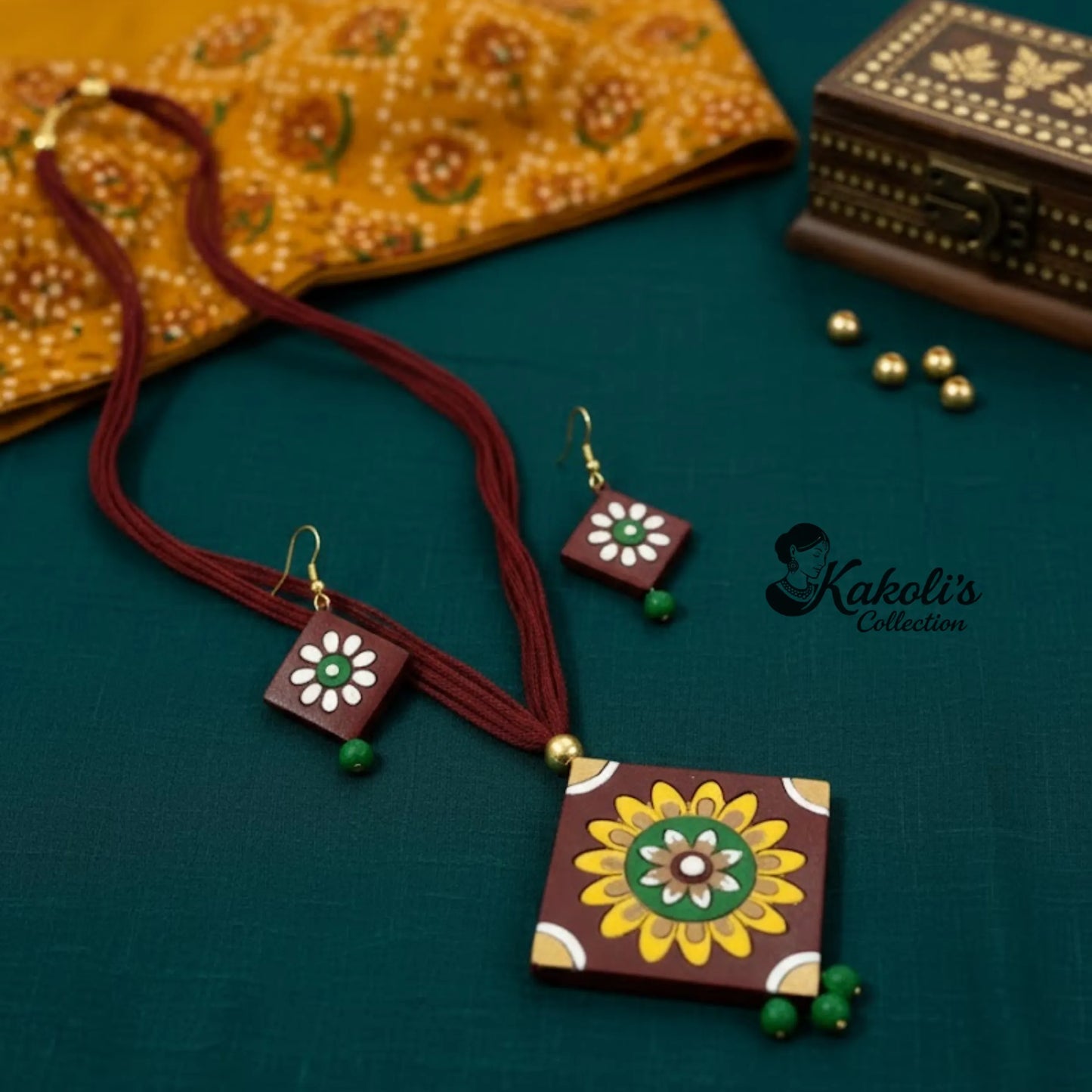 Frill Bloom Terracotta Necklace & Earrings Set