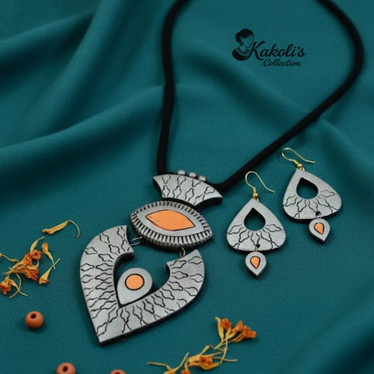 Mystic Heart Terracotta Necklace & Earrings Set
