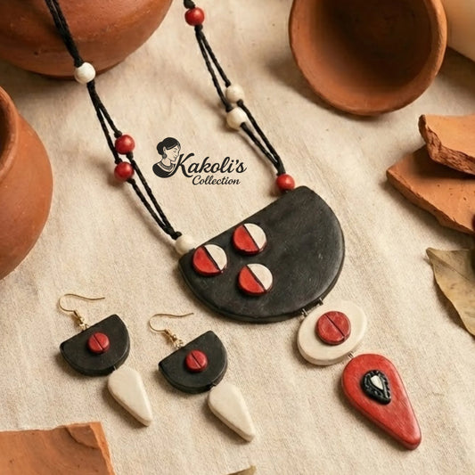 Tribal Eclipse Terracotta Necklace & Earrings Set