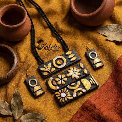 Sunlit Motifs Terracotta Necklace & Earrings Set